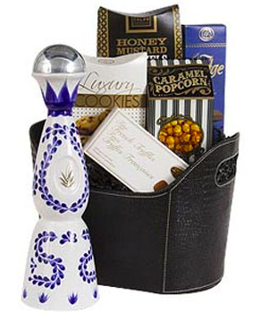 KEEP IT CLASE GIFT BASKET          